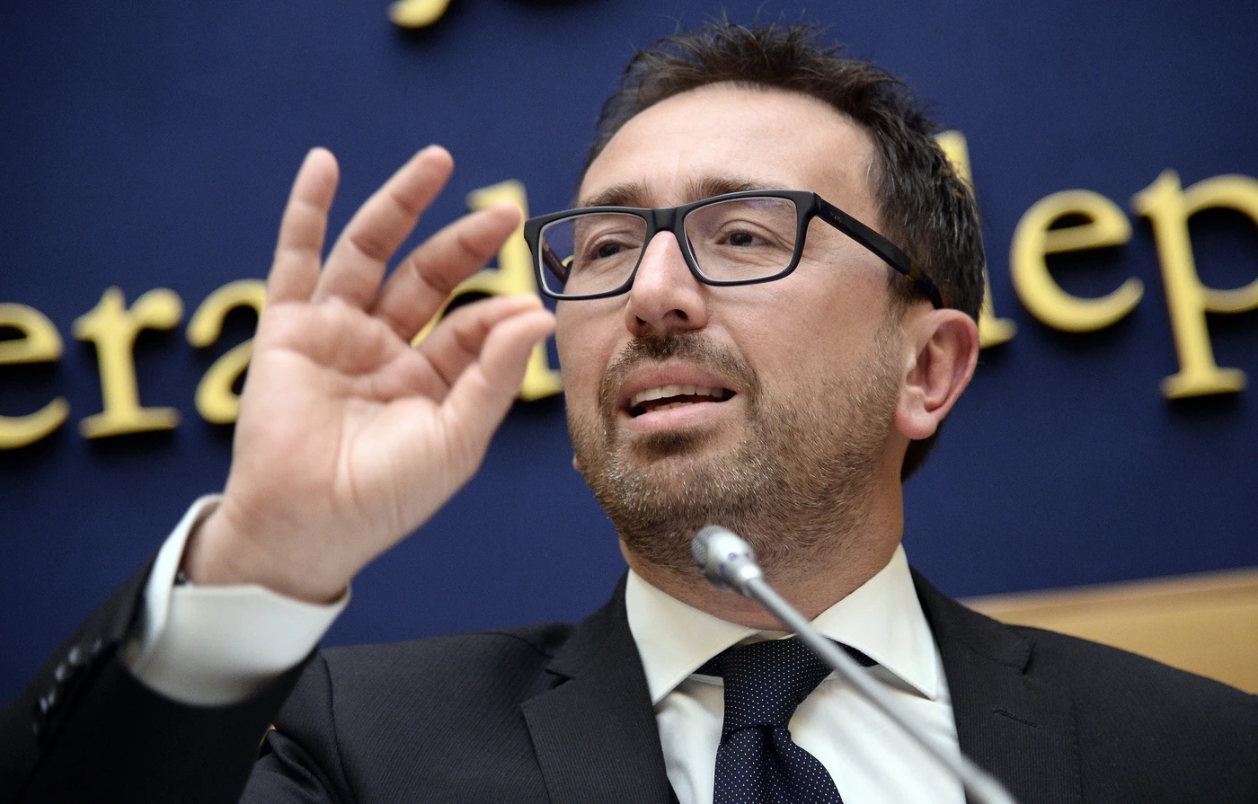 Ramy, Alfonso Bonafede bombarda Salvini: "Sì alla cittadinanza, e lo Ius soli...". M5s, l'incidente perfetto