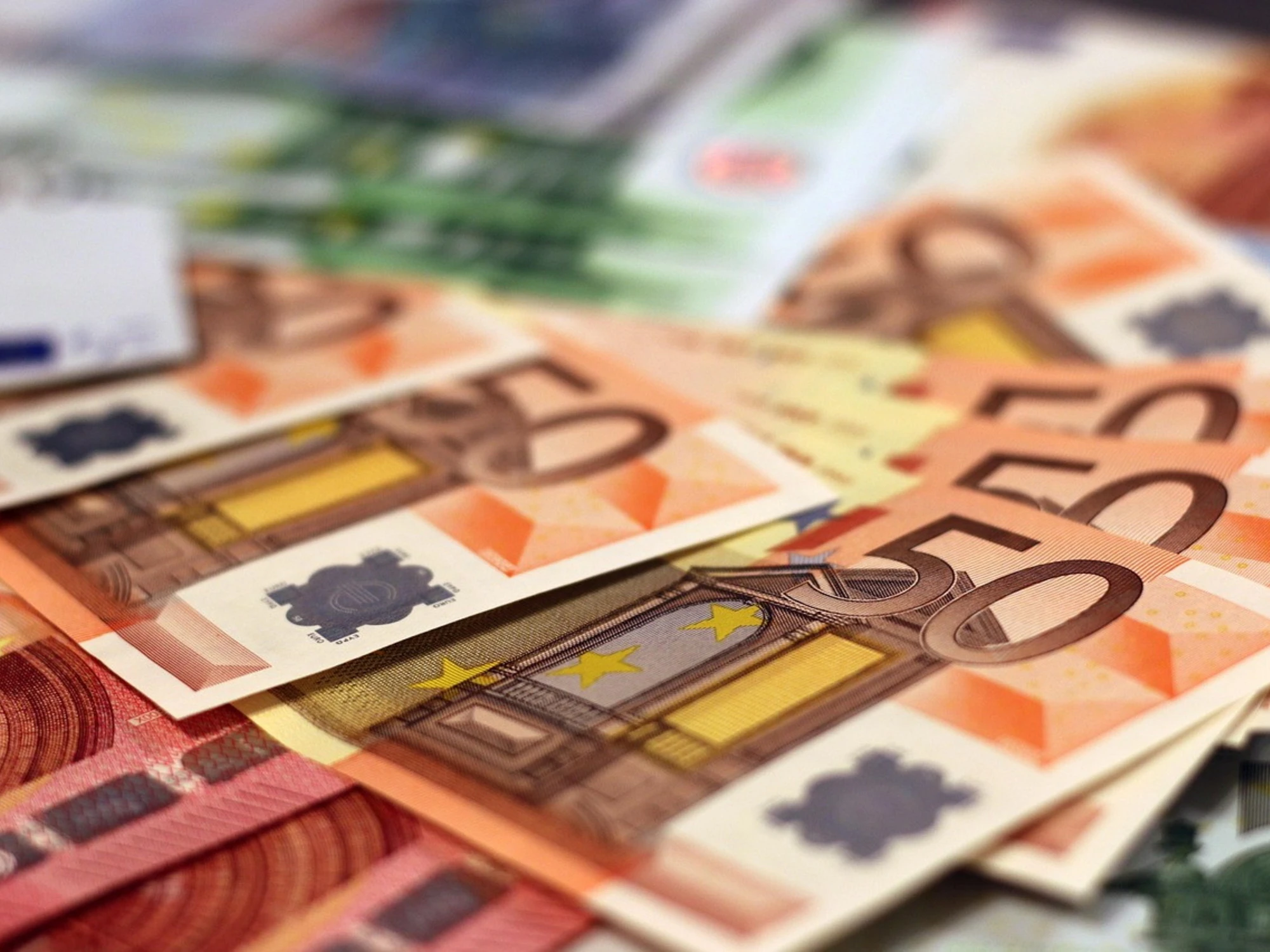 Tassare gli extraprofitti delle banche quotate farà perdere investitori