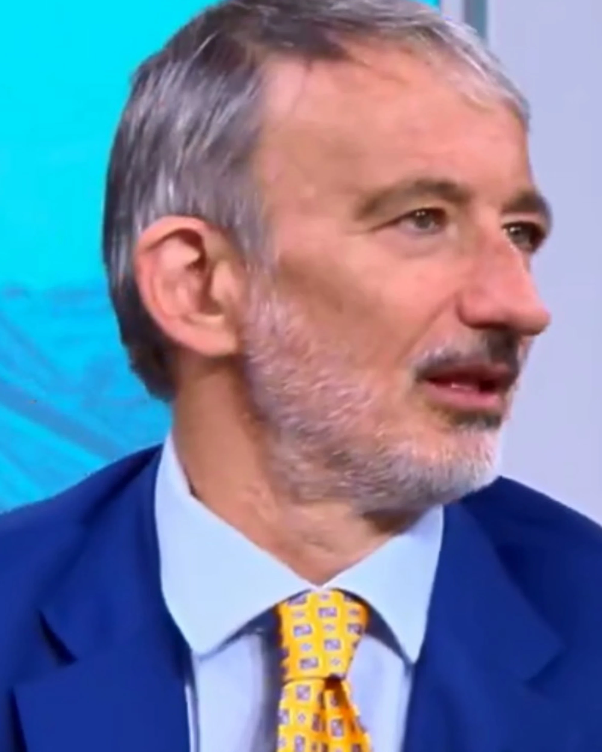 4 di Sera, Senaldi: "Italiani in vacanza? Cosa dimentichiamo"