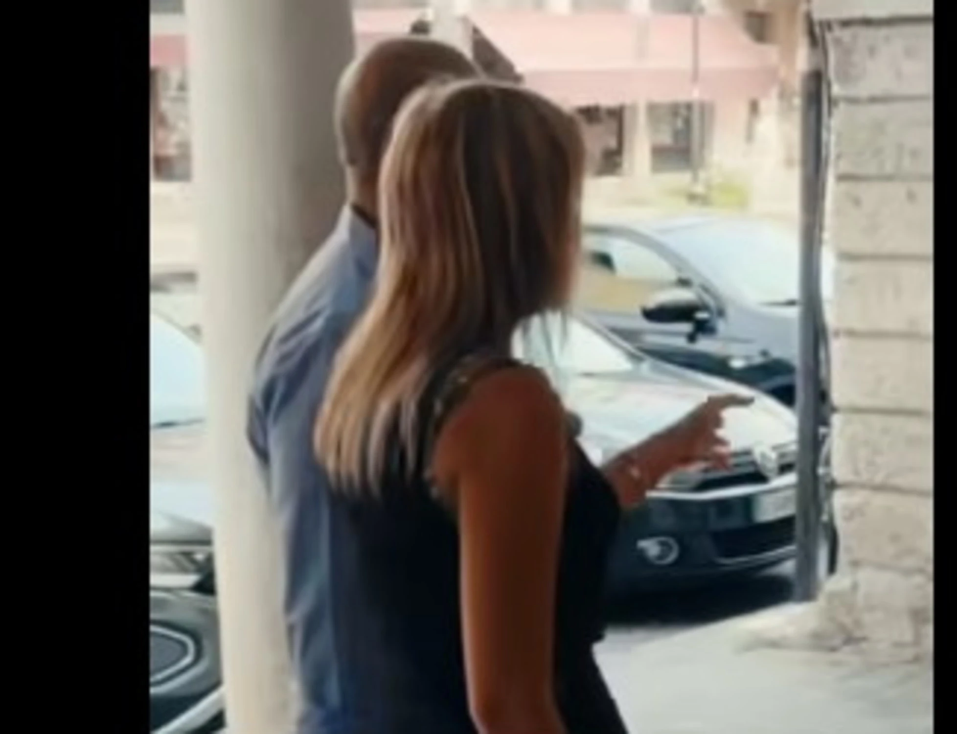 Silvia Sardone insultata dall'islamico: "Fuori dai cog***". La leghista lo umilia con una frase