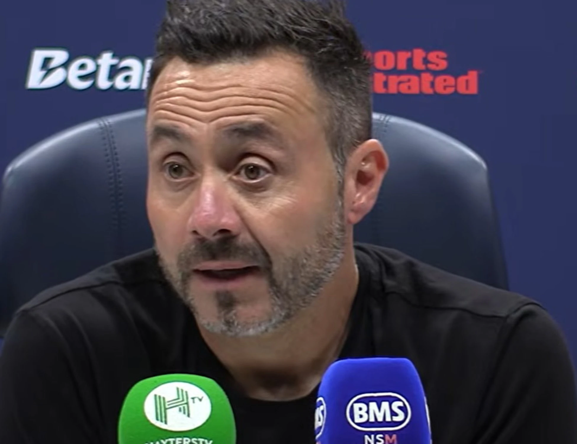 De Zerbi, 0 gol fatti. E perde la testa con i giornalisti: "In Italia sarei l'allenatore migliore, no?"