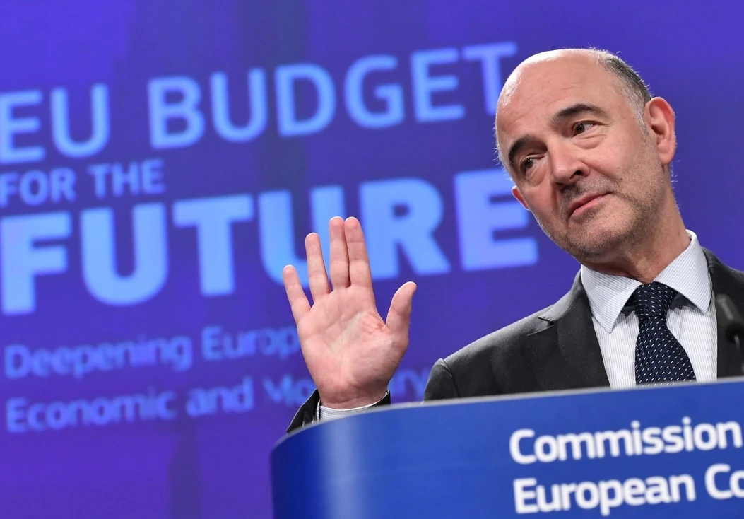 Golpe finanziario, manovra: è ufficiale, la Commissione Ue boccia l'Italia