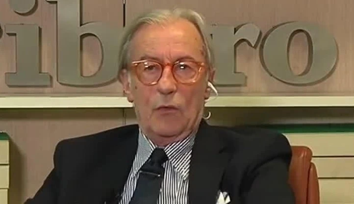 Vittorio Feltri contro Avvenire: "Morire non è un diritto? Così rubate la vita"