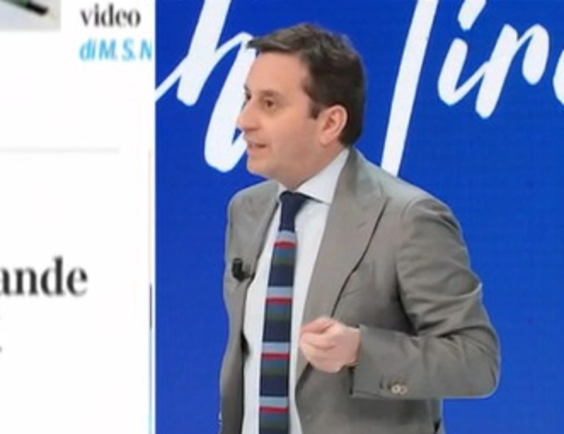 L'aria che tira, "Gino Paoli è morto": annuncio di Parenzo, un urlo in studio