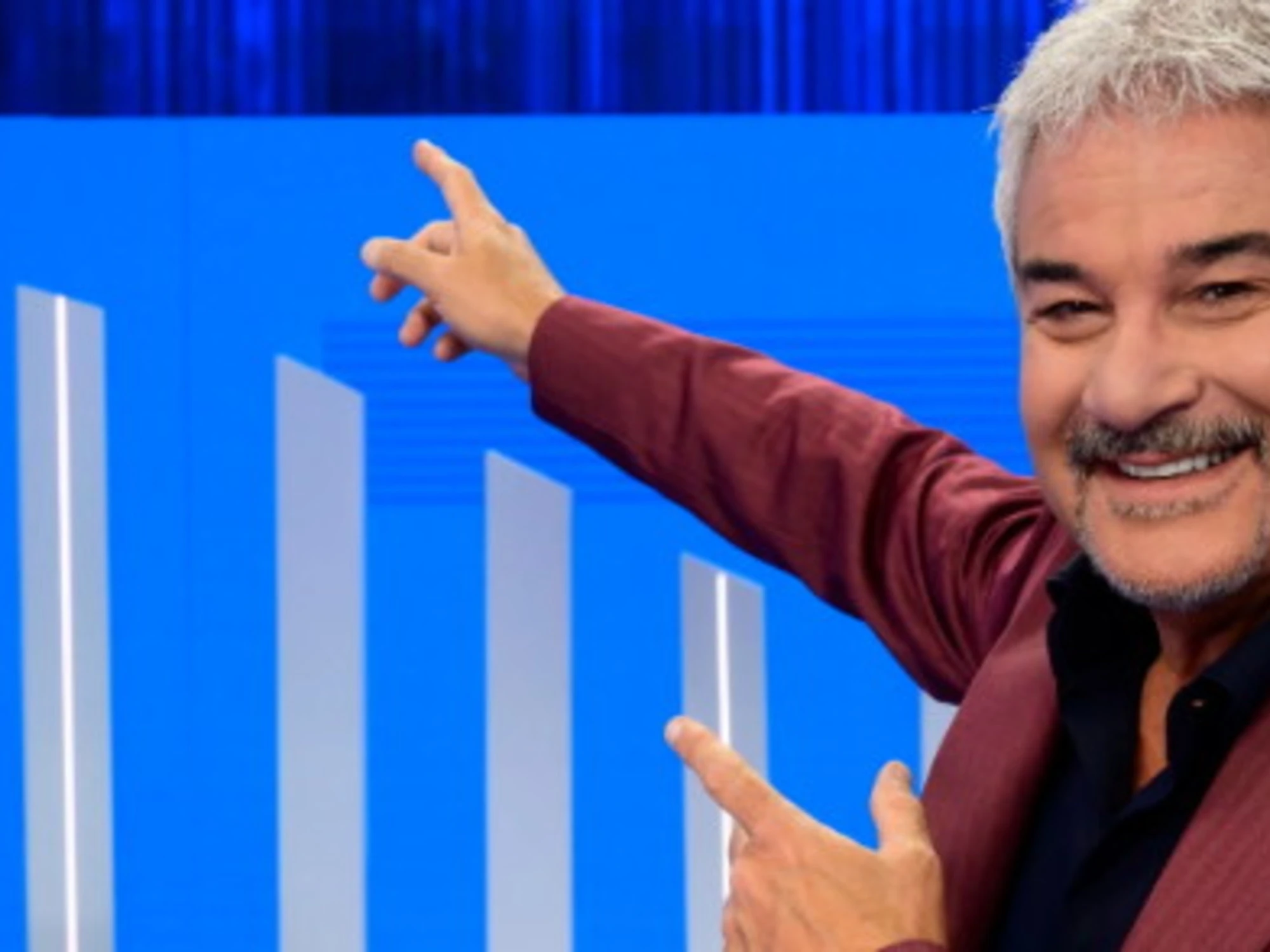 Reazione a Catena, la lezione di Pino Insegno: tutti muti