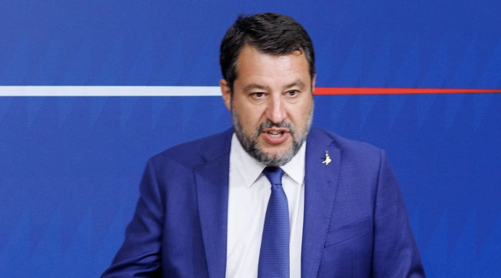 Matteo Salvini, pugno di ferro: "Nuovo decreto sicurezza già a settembre"