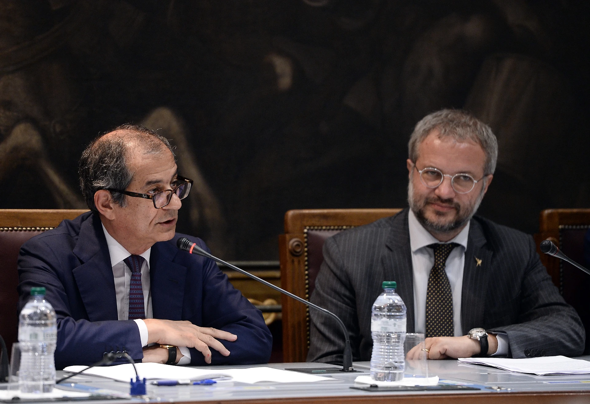 Claudio Borghi: "Con una nostra moneta risolveremmo molti problemi"