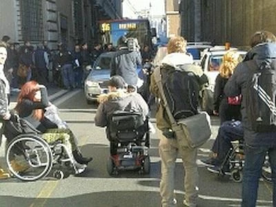 Staminali, tensione al corteo a Roma Strada occupata, fermati due manifestanti