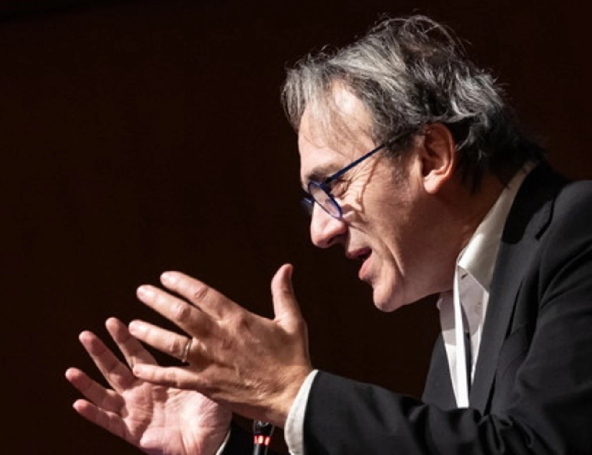 Il solito Angelo Bonelli: esulta per il gol in trasferta