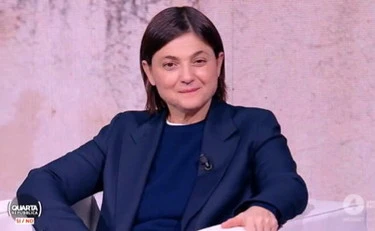 Quarta repubblica, Matilde Siracusano spiana la Serracchiani: "Voglio esprimerle solidarietà"