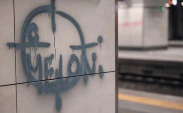 Pd, il "partito delle istituzioni" con chi minaccia e sfascia