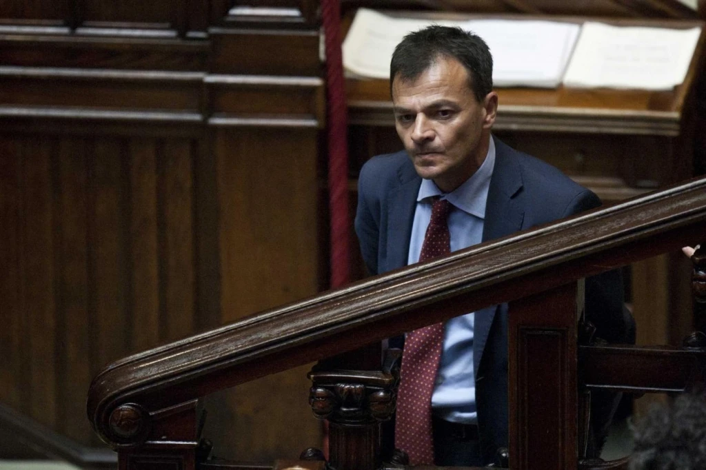 Pd, ricatto fiscale al Pdl: "Volete stoppare l'Iva? Allora torna l'Imu"