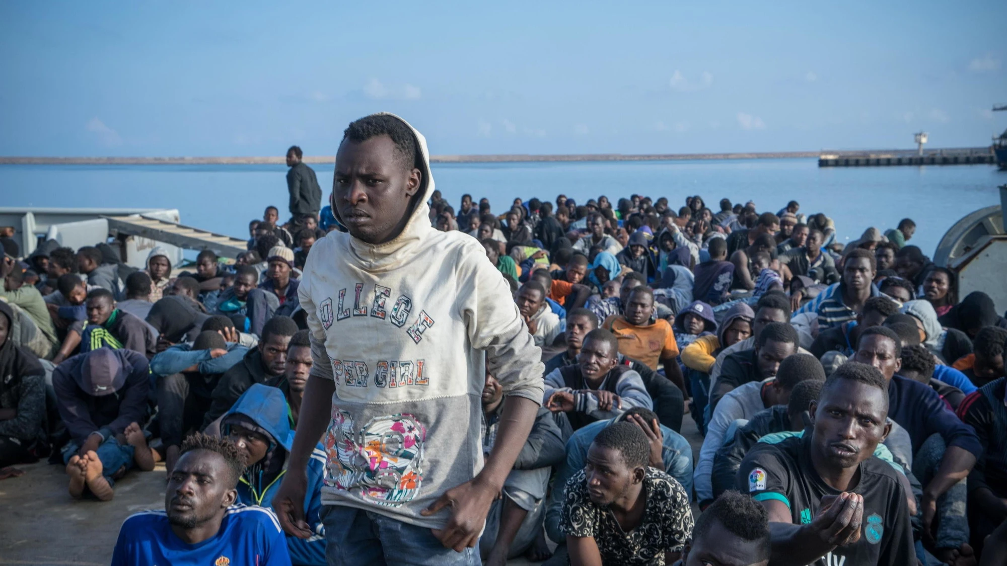 Ravenna, falsi certificati salva-migranti: le toghe accusano la sinistra