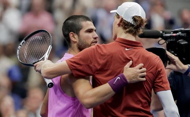 Alcaraz stroncato da Rusedski: "Serve più intelligenza". E Sinner gode...