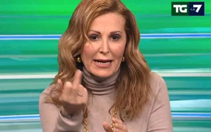 Daniela Santanchè con Giorgia Meloni: cambia il quarto partito in quattro anni
