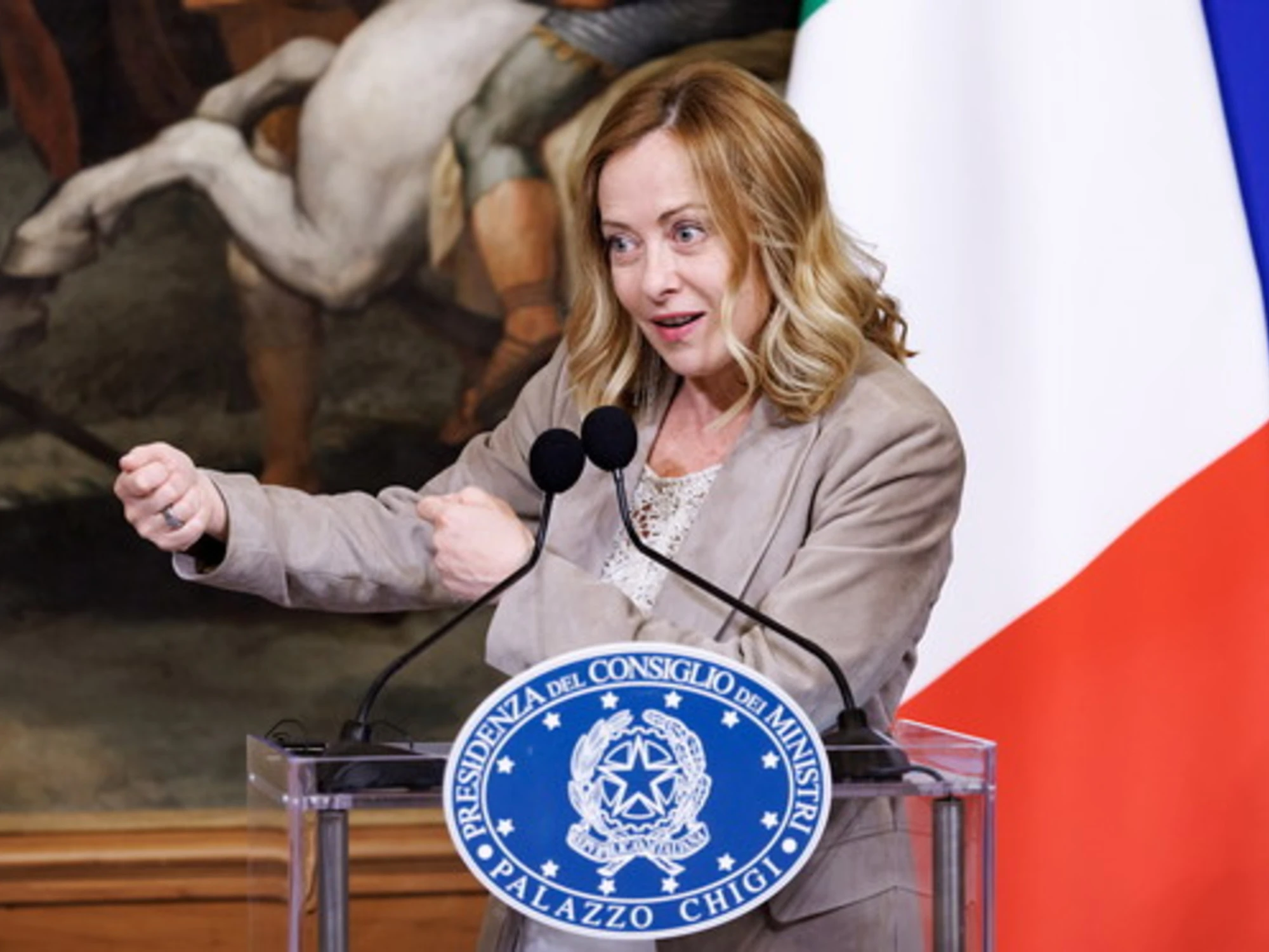 Giorgia Meloni, l'ultima follia della sinistra: anche Harvard è colpa sua