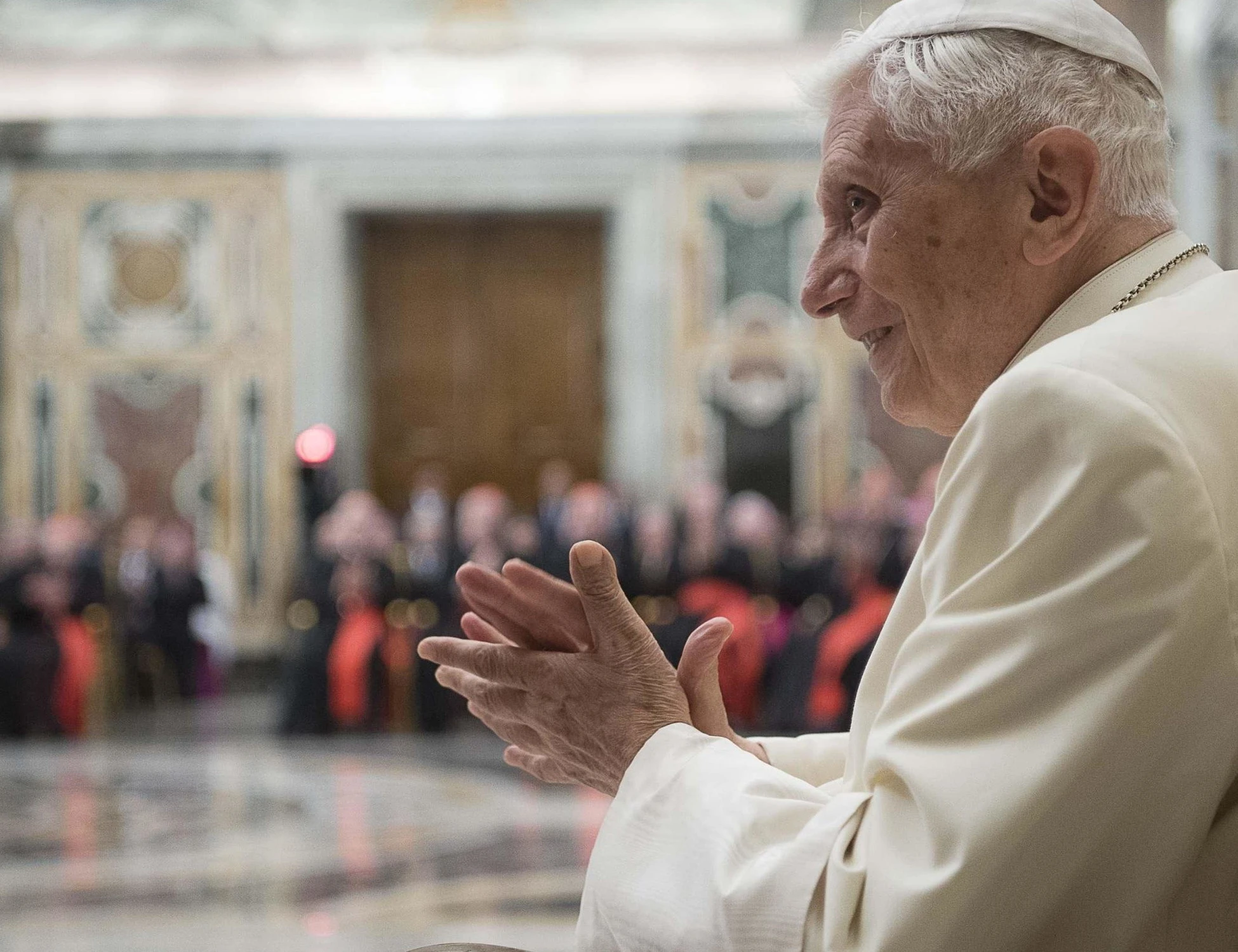 Benedetto XVI, le lettere segrete: "La mia rinuncia è piena e valida"