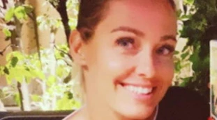 Sonia Bruganelli, "come ti sei ridotta": la foto con la bambola scatena il vergognoso orrore, ma perché?