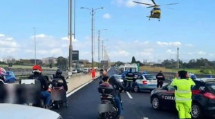 Marco Quertini, falciato in autostrada per raccogliere banconote: "Di chi erano quei soldi". Sconvolgente ribaltone, voci dalla procura