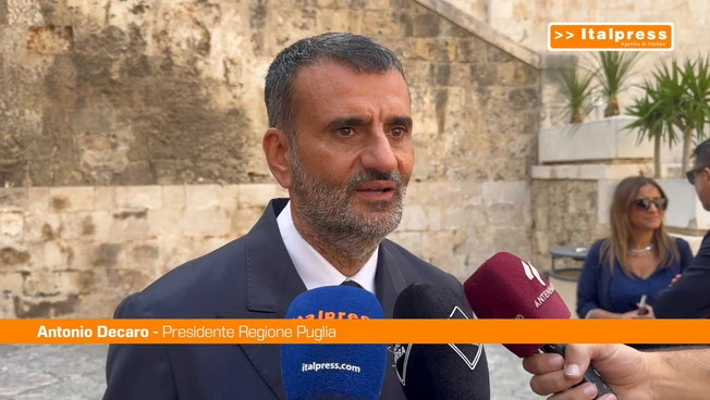 Decaro "Bassorilievo Bona Sforza rappresenta legame tra la Puglia e la Lituania