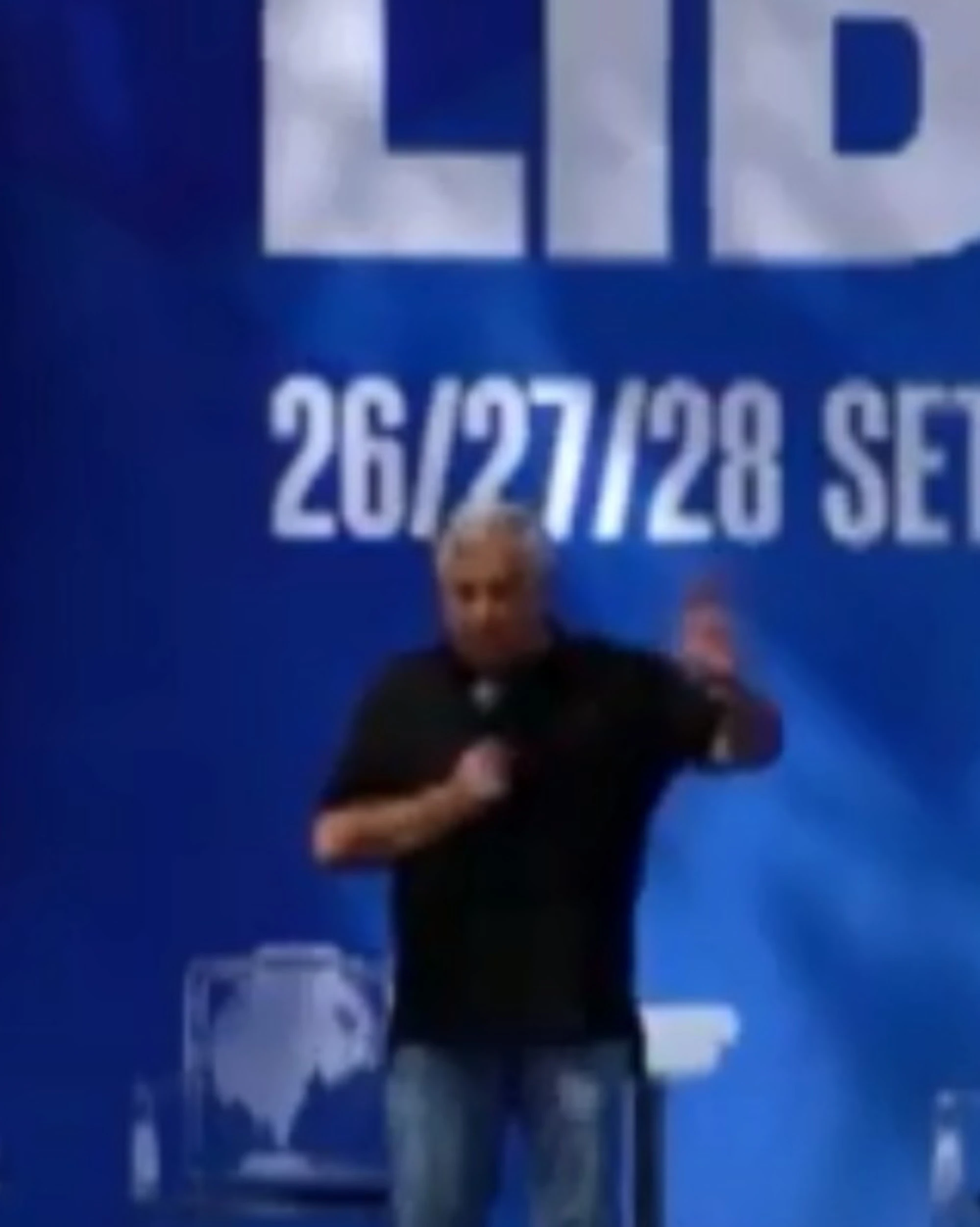 Tajani, critiche per i balli? La replica: "Tv a senso unico"