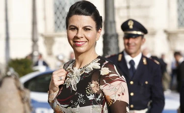 https://media.liberoquotidiano.it/tJjseRyQZKcBEcTjpWbPC1LO57dKv7IRy0EGoyc4kYY/width:800/quality:90/aW1hZ2VzLzIwMjUvMTAvMTQvMTUxNzUxODgxLThiZmVjZDJmLTM2ZjYtNDBlYS04NmZhLTM3NThmNTA4MTZmOS5qcGc.webp
