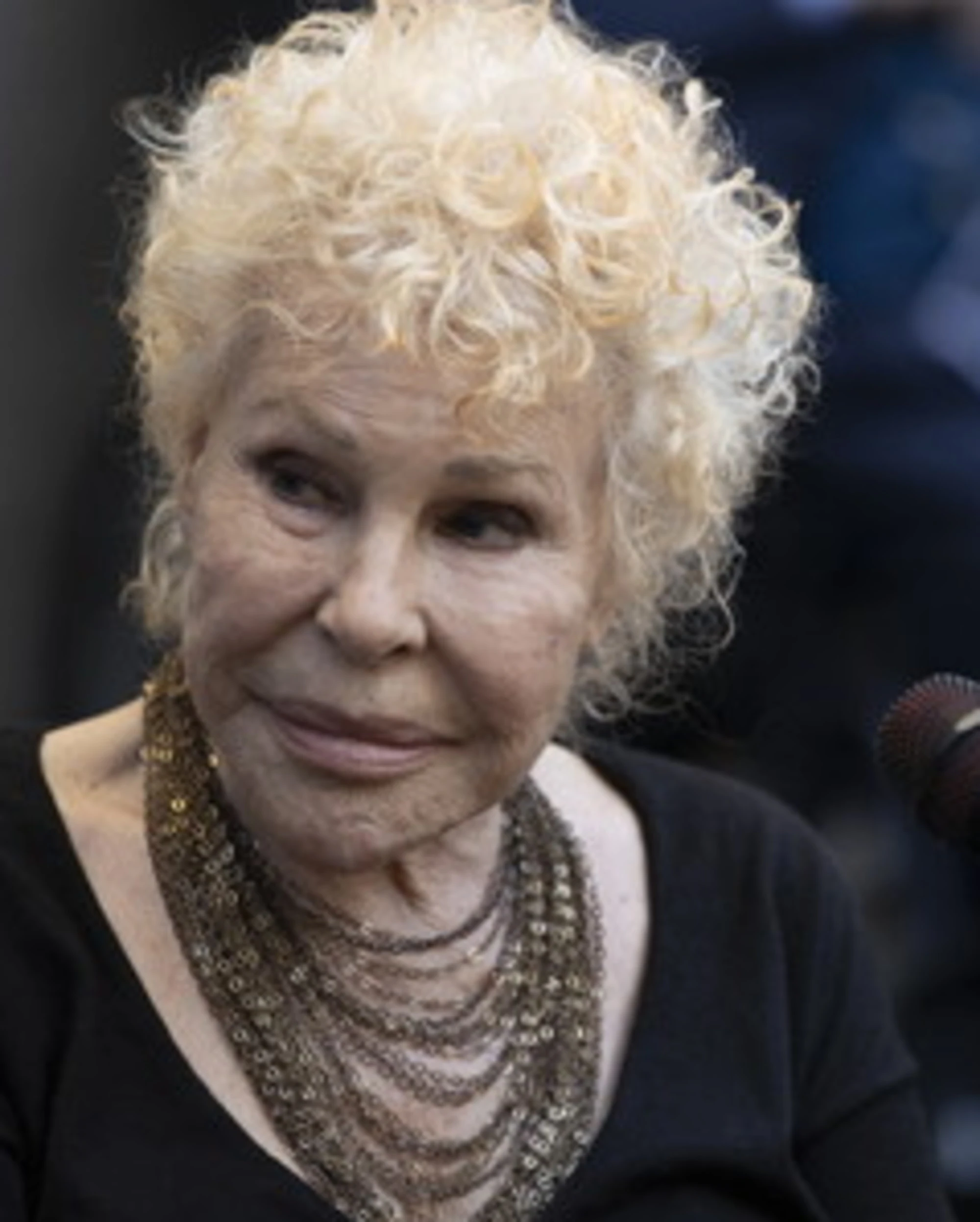 Ornella Vanoni da bollino rosso: "Dove ho fatto il bagno nuda"