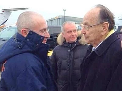 Russia, Putin ha graziato Khodorkovsky L'ex oligarca subito volato a Berlino