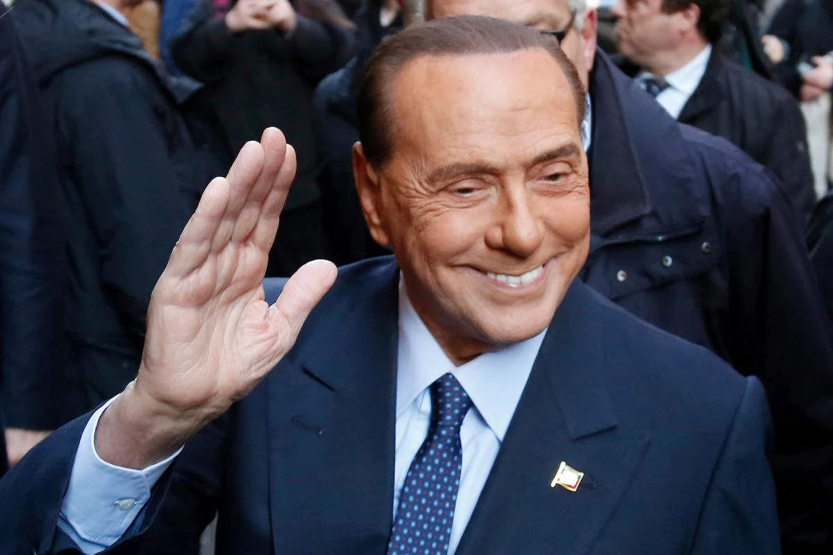 GOVERNO: BERLUSCONI "PREOCCUPATO DA LEADER POLITICO E IMPRENDITORE"