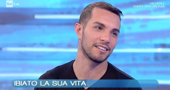 Vieni da me, la confessione strappalacrime di Marco Carta: "Vorrei diventare padre"