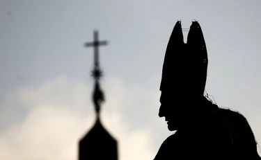 Vaticano, l'Alta Corte di Giustizia inglese ha condannato la Santa Sede a pagare oltre 4 milioni
