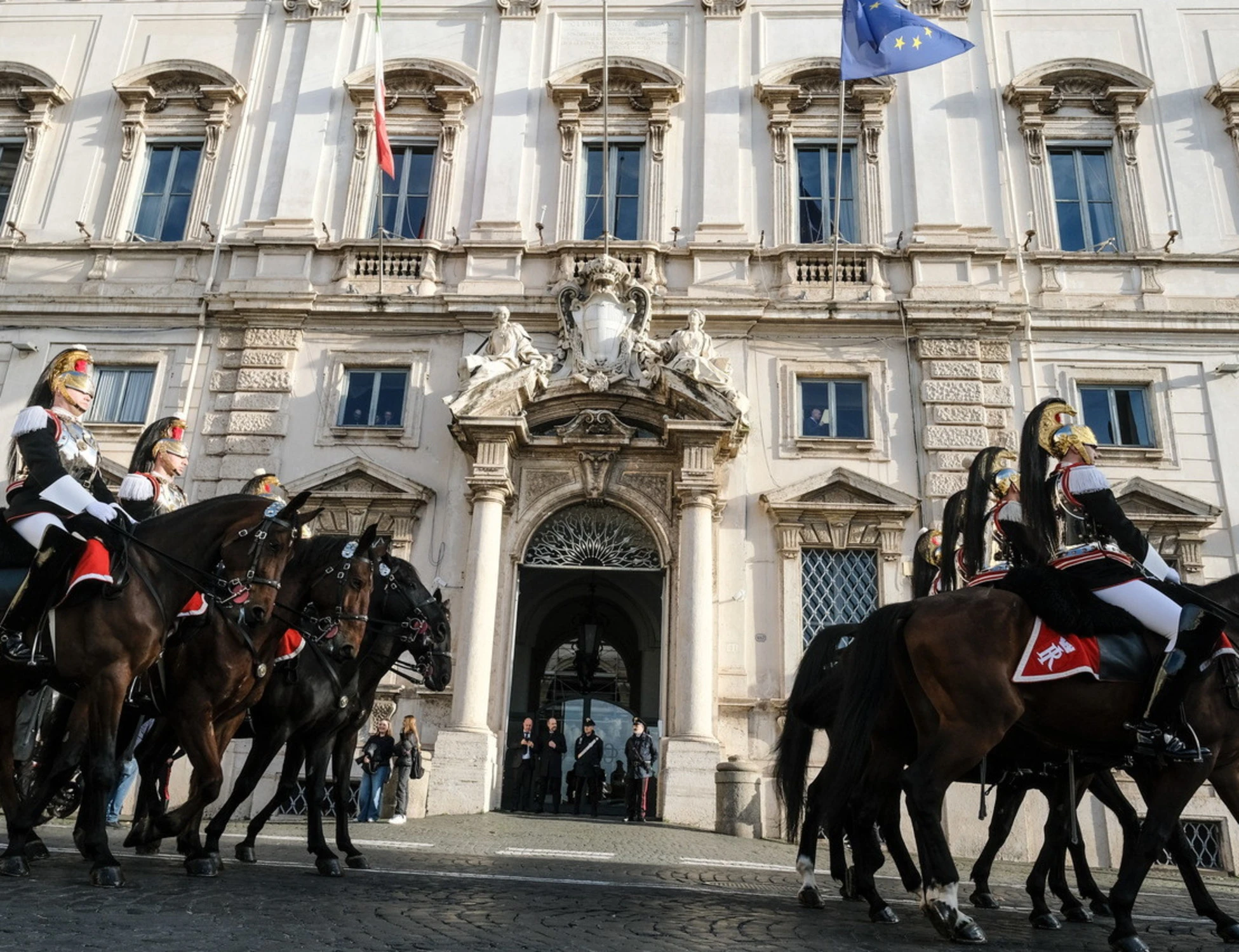 Leggi l'articolo: Chi vogliono al Colle per fermare Meloni
