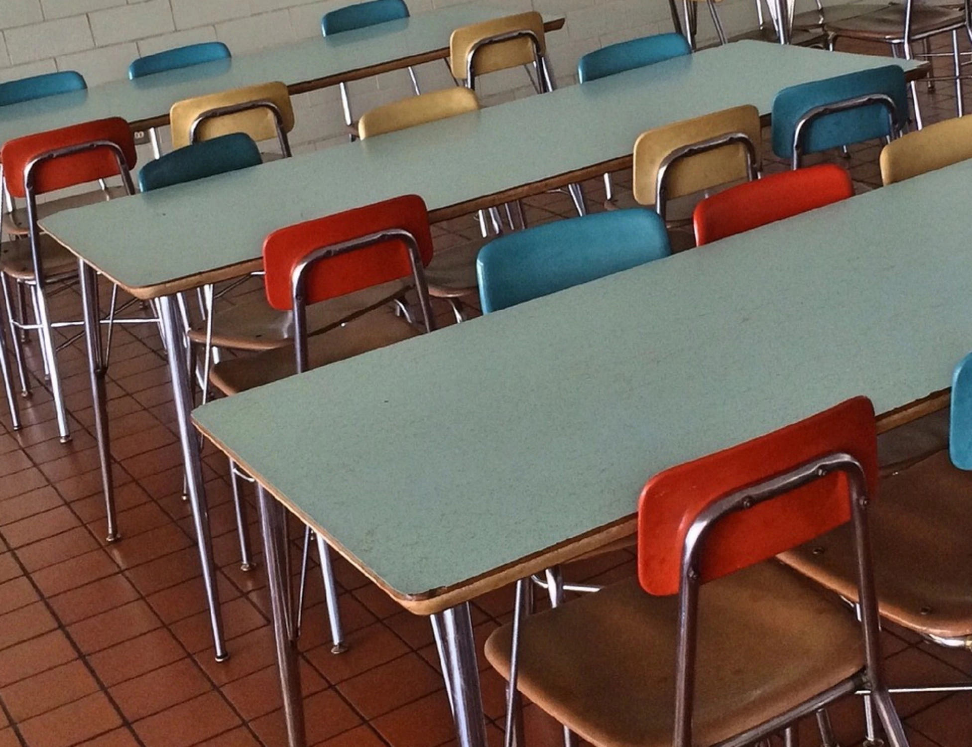 Toscana, la denuncia di FdI: alle elementari eliminato "Gesù" per non turbare gli islamici