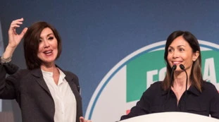 Anna Maria Bernini e Mara Carfagna, lite sulla federazione di centrodestra: "La mafia? Io no, per fortuna"