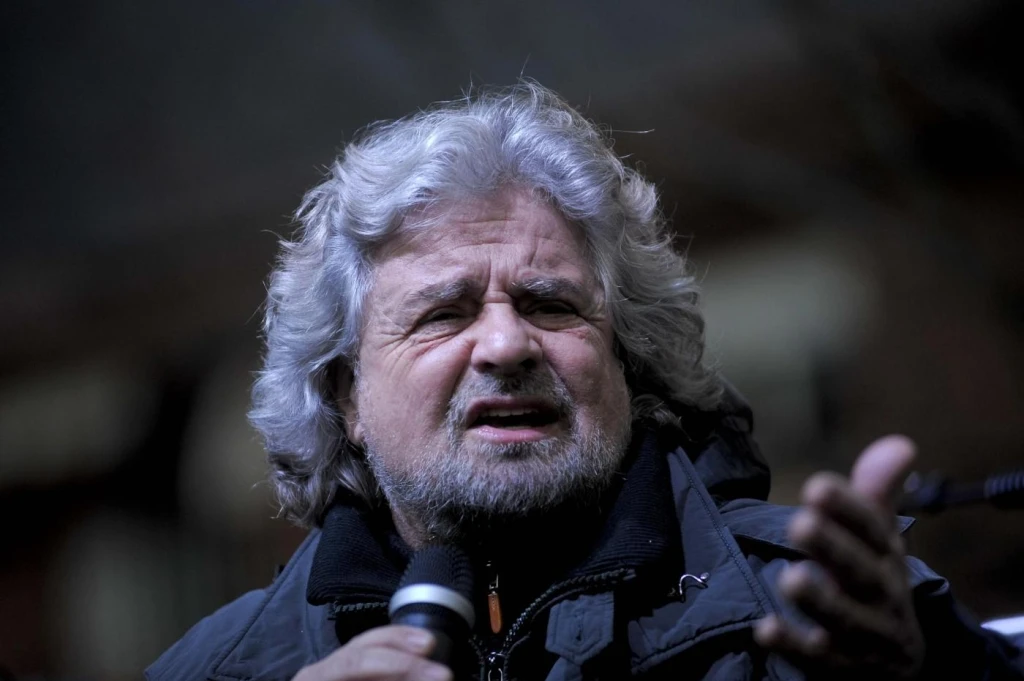 M5S, leggi i commenti scomodi che Grillo ha censurato