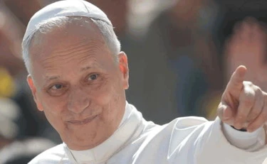 https://media.liberoquotidiano.it/tTn3-v9KdZoKn8NAYJppCLwWhAbqrhALuM3-svcdZdk/width:800/quality:90/aW1hZ2VzLzIwMjUvMDkvMDcvMTMwMDI4NDYzLTgzMzEwNGRkLTQxYjAtNDk2NC05MmUxLWU4NjY4N2VjYTFiOC5qcGc.webp