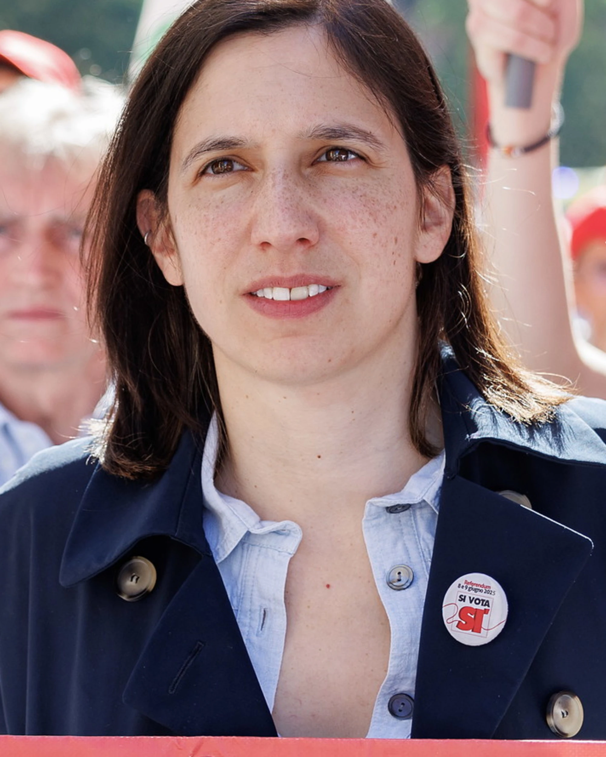 Pd, rivolta contro Schlein: "Sul referendum sterile resa dei conti"