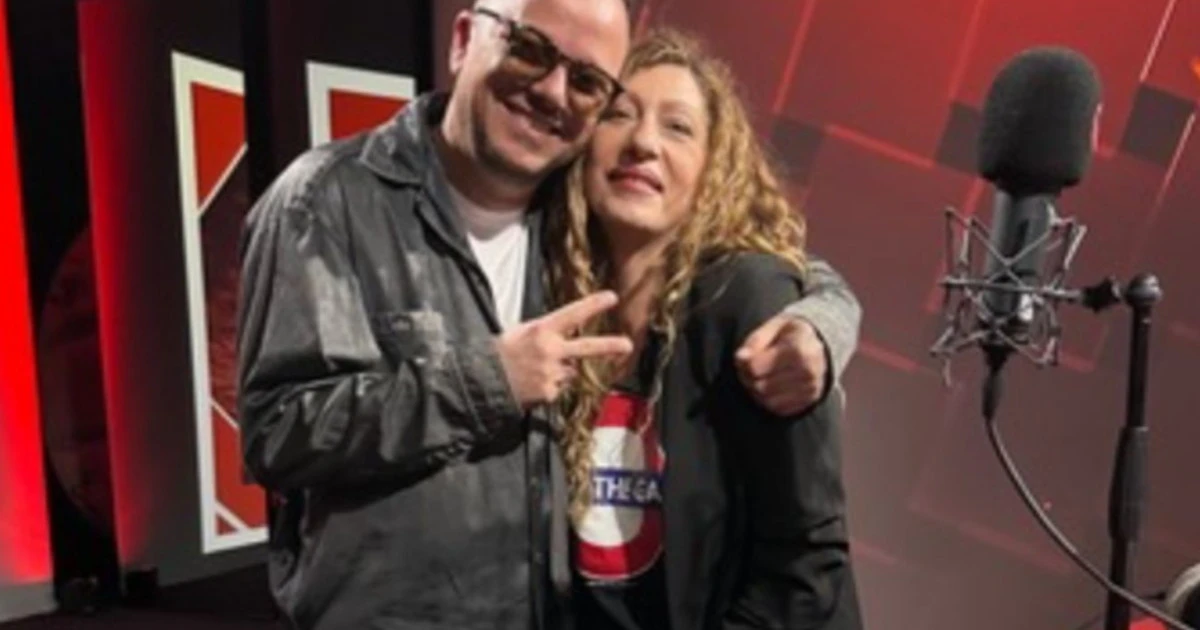Power hits Parade su RTL102.5: la super classifica dei dischi più trasmessi alla radio in diretta tutto l'anno. Ogni sabato con La Zac