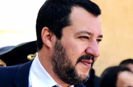 Matteo Salvini, la minaccia a Juncker e Moscovi: "Fra sei mesi vi facciamo licenziare"