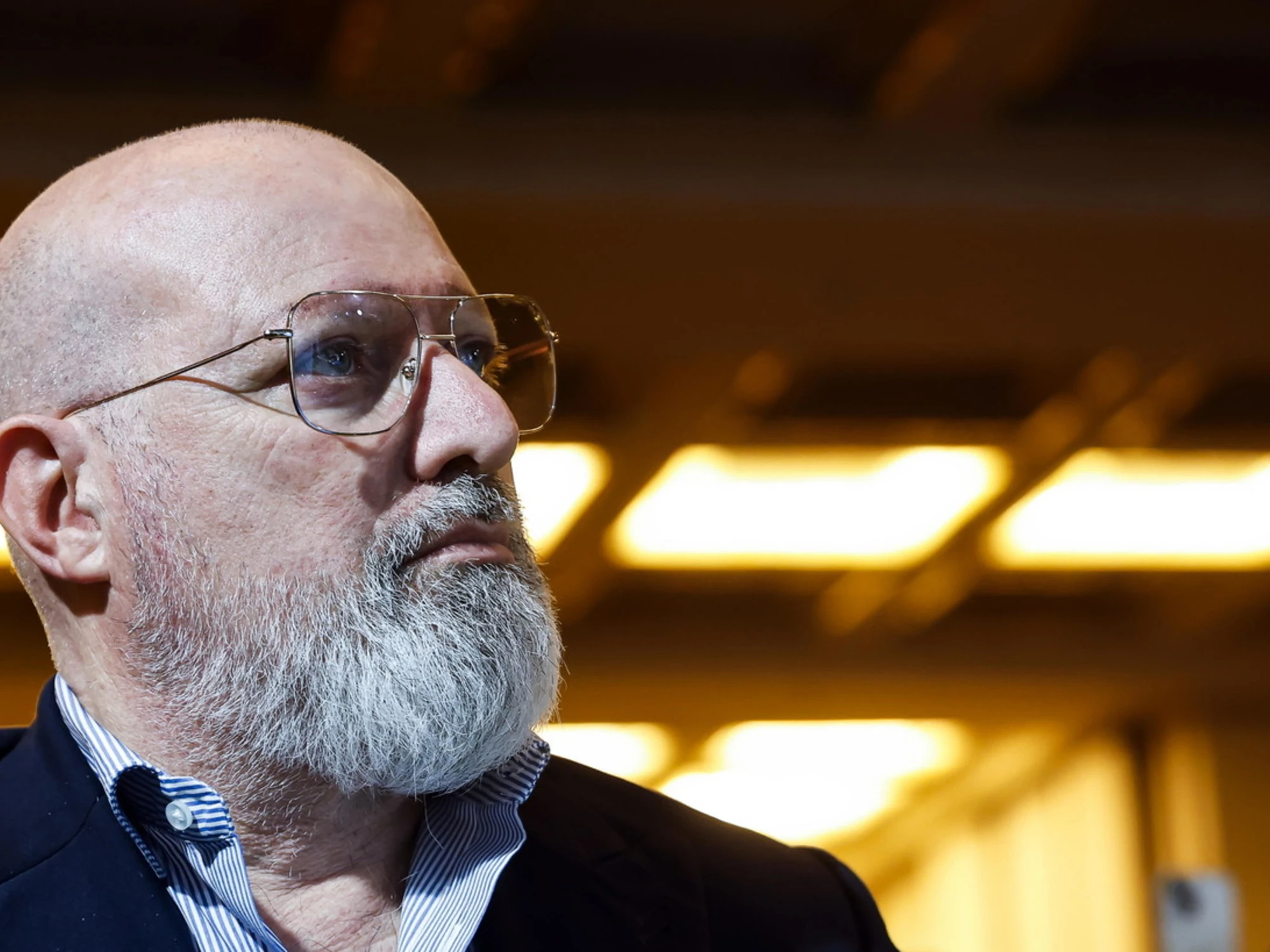 Il post di Bonaccini sui social è un caso: bufera-Pd