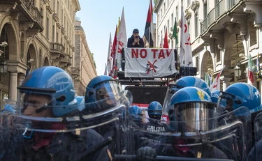 Amnesty processa la polizia anti-No Tav