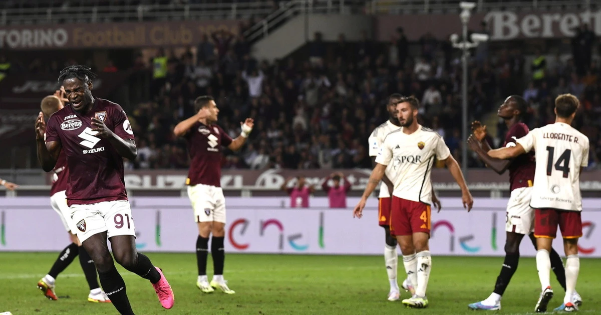 Zapata risponde a Lukaku: Roma beffata nel finale, 1-1 con il Torino