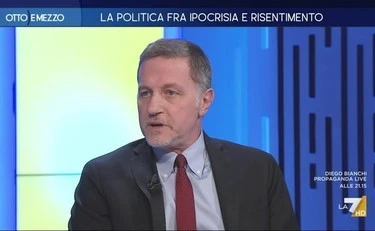 https://media.liberoquotidiano.it/taoiuocptSIhsVz1cJ4331OJBO6_f8qRUWydkds-i6A/width:800/quality:90/aW1hZ2VzLzIwMjYvMDUvMDgvMTkxODI5OTY4LWEyMDNkMjU0LWFkMGMtNGU3ZC1iOWI2LTJmNGZmMTJhYTJiMi5qcGc.webp