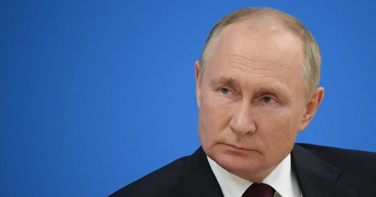 Vladimir Putin indebolito: è il momento per provare a farlo trattare