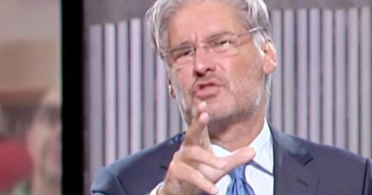 Dritto e Rovescio, frecciata-Del Debbio al governo: "Le mie consultazioni"
