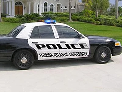 Uccide la moglie e mette la foto su Fb ''Mi picchia, non sopporto più i suoi abusi"