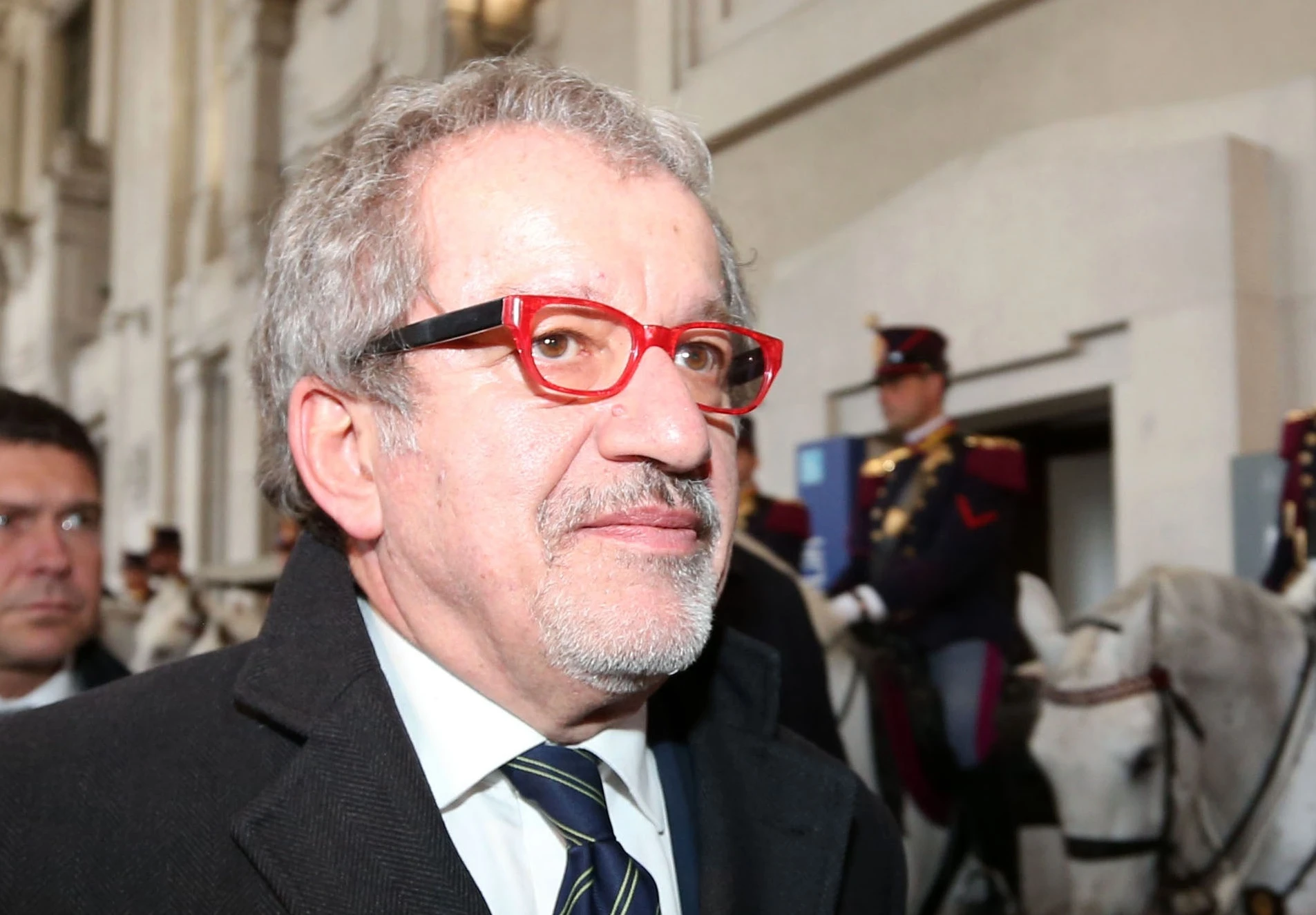 Matteo Salvini, lo schiaffo a Roberto Maroni: si ricandiderà segretario della Lega
