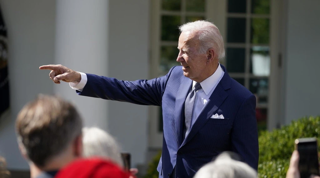 Joe Biden, la frase rubata contro Meloni: "Visto cosa è successo?"