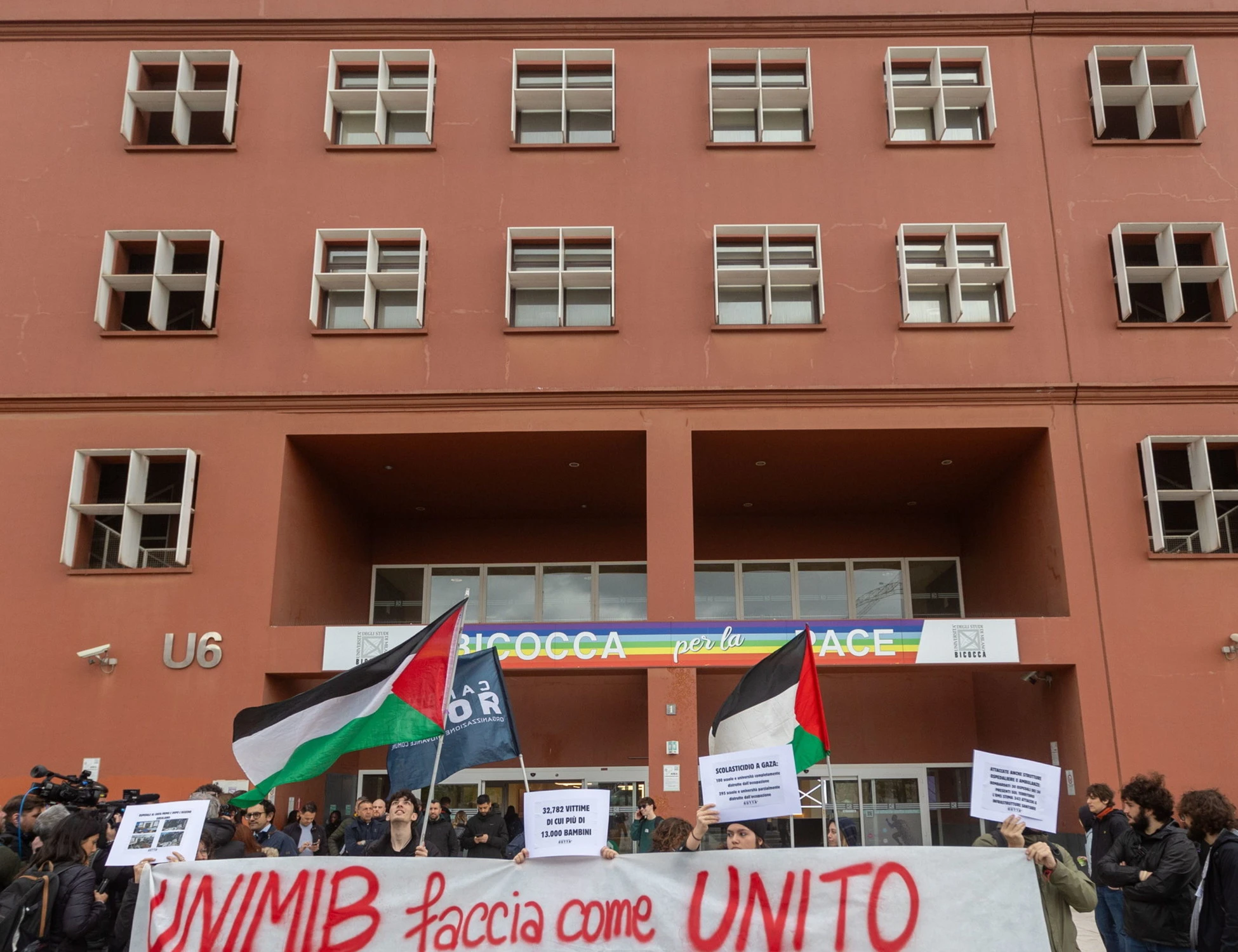 Scuola, i pro-Pal vogliono le classi ghetto