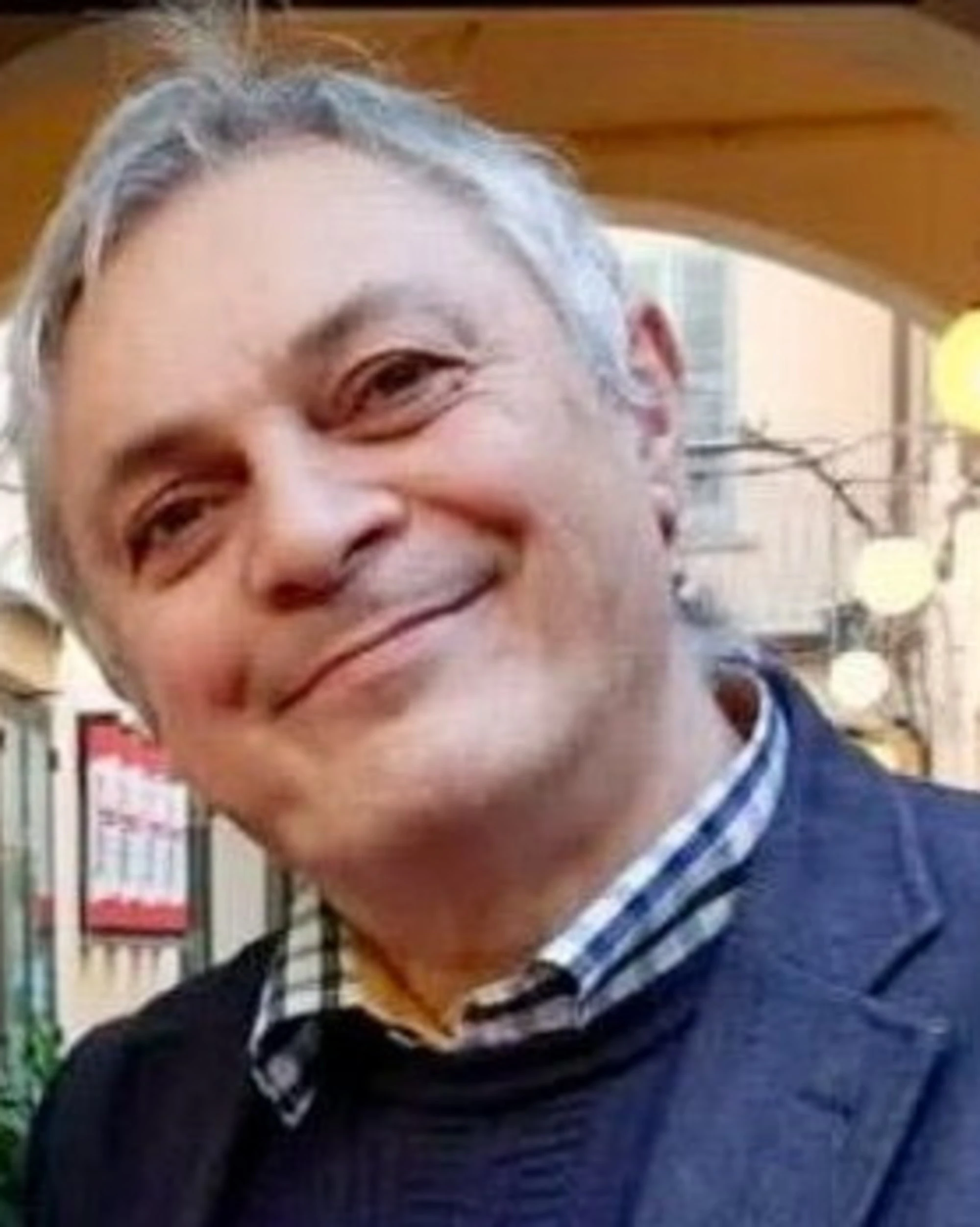 Busto Arsizio, orrore in centro: uccide a coltellate un negoziante e poi scappa